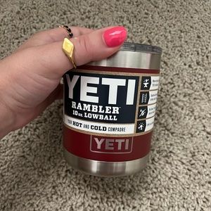 NWT Yeti Rambler 10 oz Lowball in Brick Red